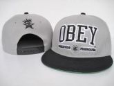 Bone OBEY Novo Modelo Classico 2013 - Cinza e Preto